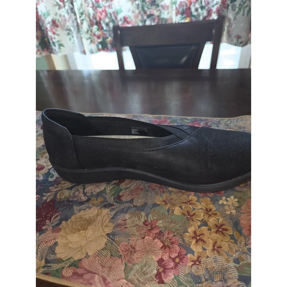 Clarks Cloudsteppers Breeze Ayla women's slip-on flats Size 10